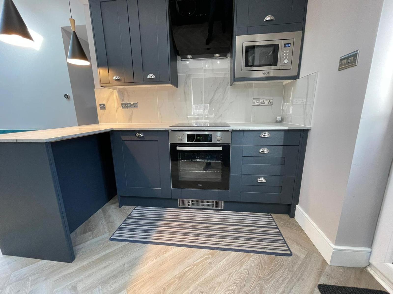 Stunning Semi Detached In West Wimbledon Appartement *